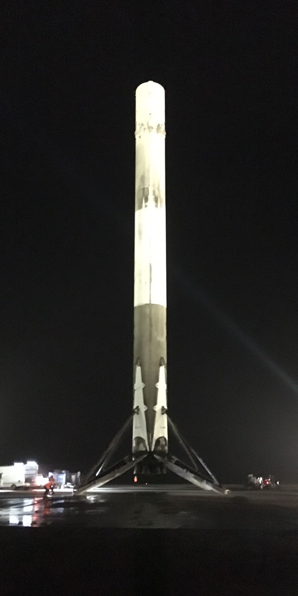 The Orbcomm OG2-M2 booster after its landing.